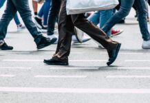 Zator w urzędzie blokuje Twój start? Poznaj legalną drogę na skróty w biznesie! Zator w urzędzie blokuje Twój start? Poznaj legalną drogę na skróty w biznesie!